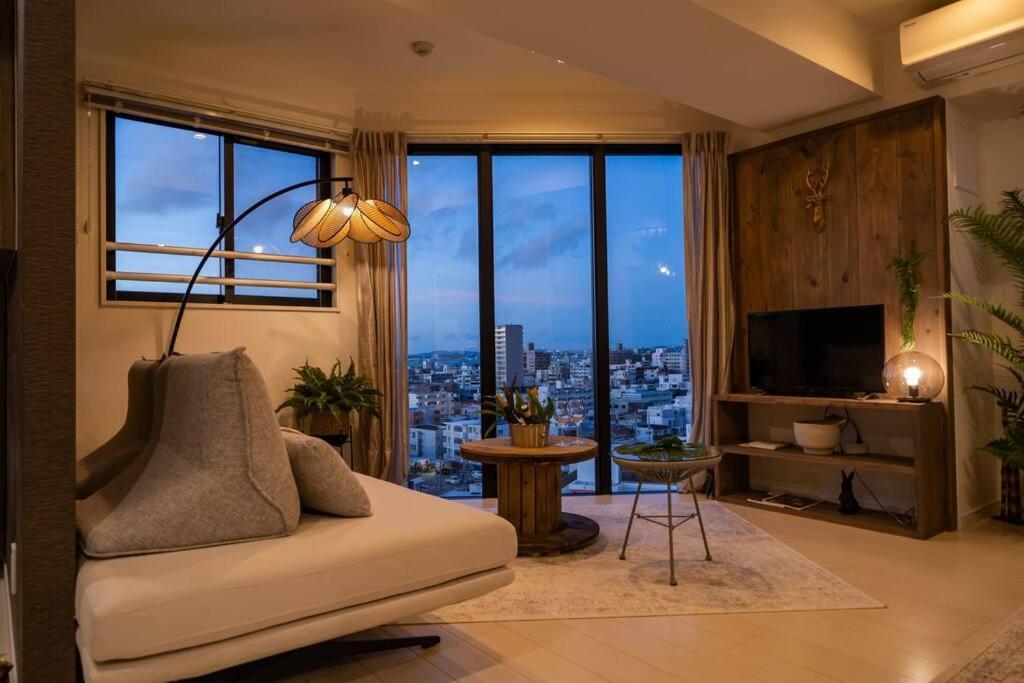 Appartement The Penthouse Ginowan à Urasoe Extérieur photo